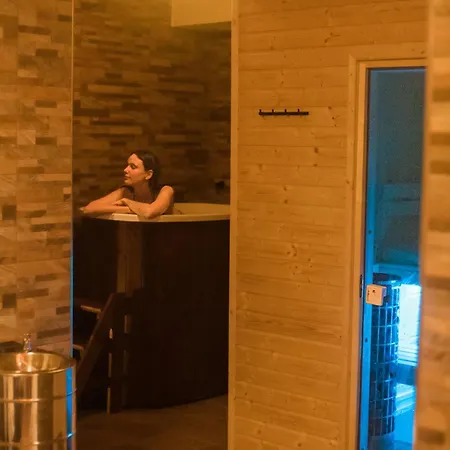 Rezidencia 아파트호텔 Podhájska