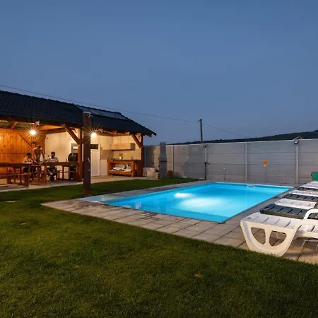 Aparthotel Rezidencia 4*